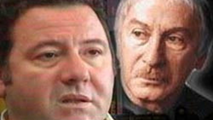 İlhan Selçuk ampule taktı