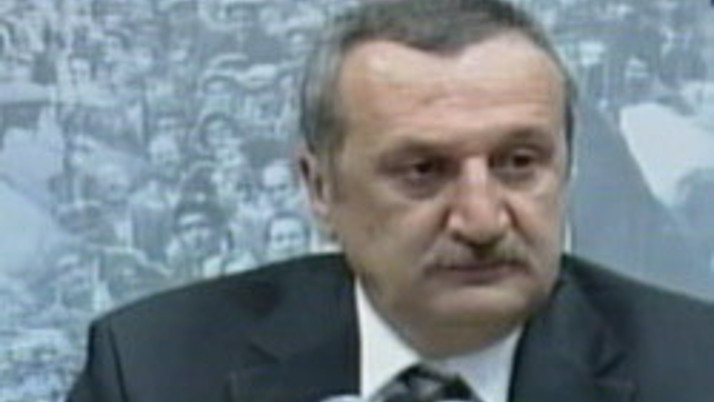 Ağar sivil siyaset istedi