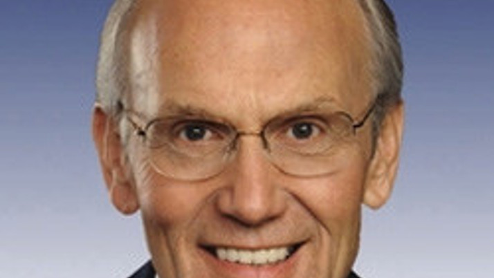 Senatör eşcinsel çıktı