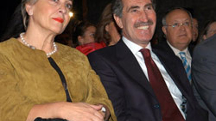 Bakan Günaya yuh çektiler