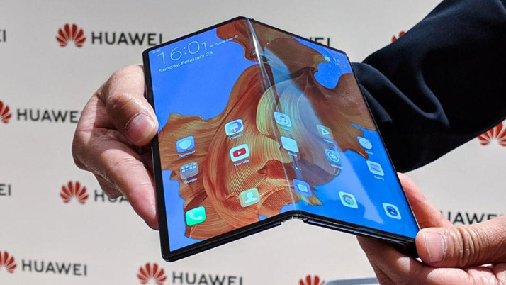 Huawei Mate X'e büyük ödül!