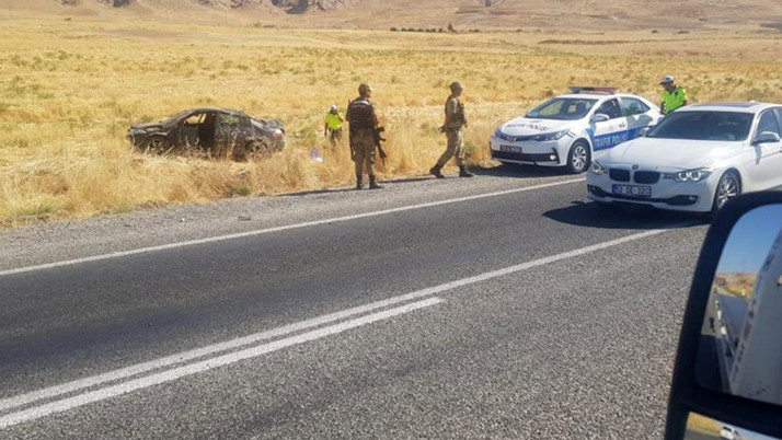 Batman'da araç kontrolden çıktı taklalar attı 7 yaralı