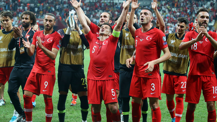 Fransız politikacılardan Fransa Türkiye maçı için UEFA'ya şok talep