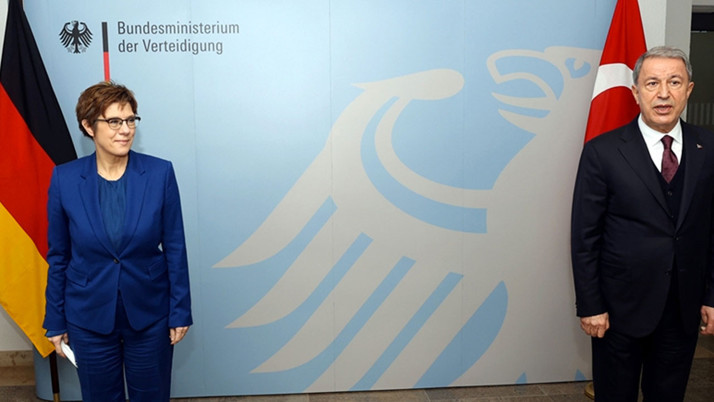 Almanya Savunma Bakanı Kramp-Karrenbauer: Türkiye önemli NATO partneridir ve öyle kalacaktır