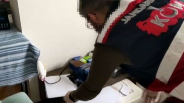 Kartal'da sahte belge hazırlayan şahsa operasyon