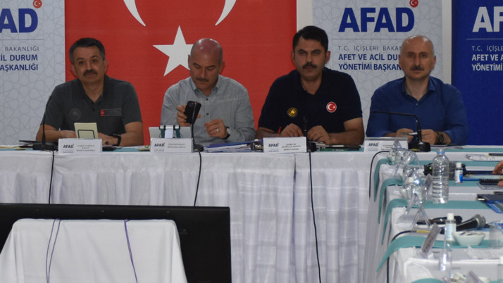 Bakan Pakdemirli duyurdu: Yunanistan'ın uçak talebi var