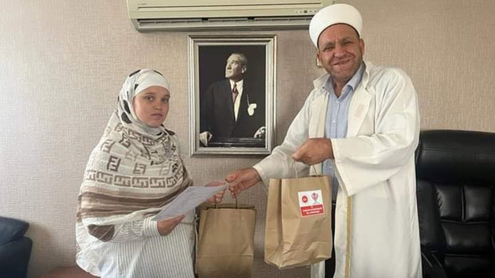 Antalya'da Müslüman olan Rus kadın ismini de değiştirdi