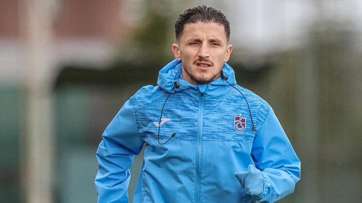 Trabzonspor'da Enis Bardhi ile yollar ayrıldı