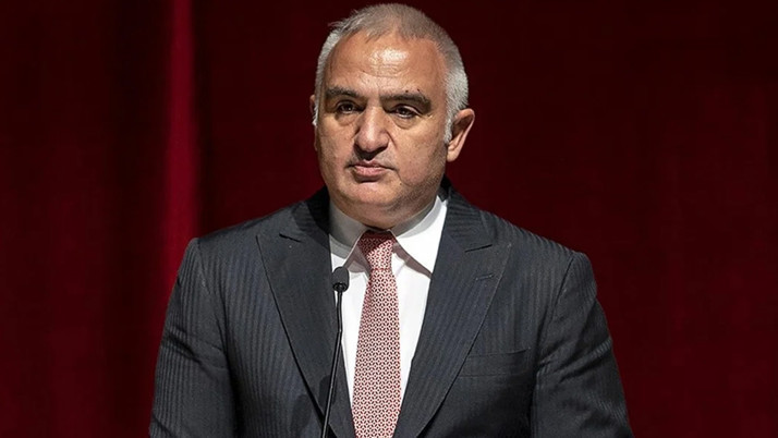 Bakan Ersoy'dan Kartalkaya'daki yangında hayatını yitirenler için başsağlığı