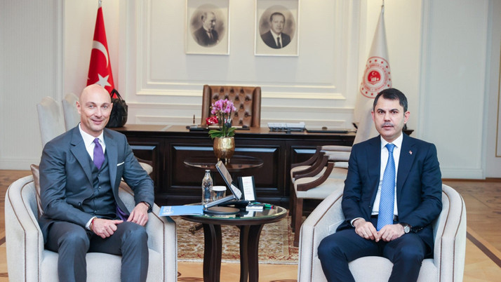 Bakan Kurum, UNICEF Türkiye Temsilcisi Paolo Marchi ile bir araya geldi