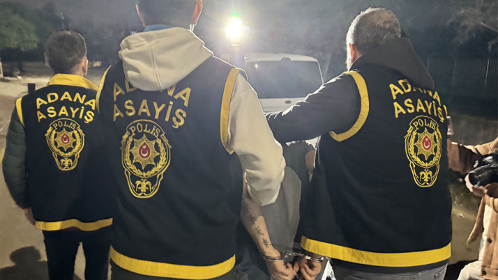 Alışveriş merkezindeki kuyumcuyu soydu! 3 gün havalandırma boşluğunda saklandı