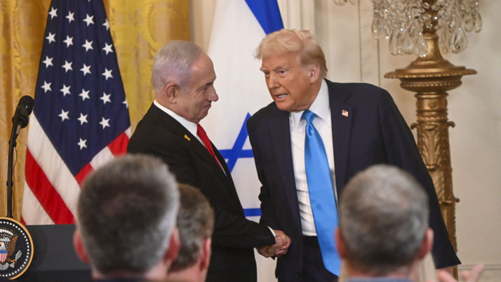 İsrail Başbakanı Netanyahu, ABD Başkanı Trump'a çağrı cihazı hediye etti