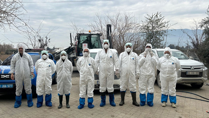 Kuş gribi görülen mahalle karantinaya alındı