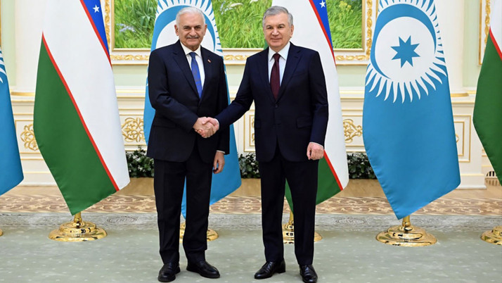 Özbekistan Cumhurbaşkanı Mirziyoyev, TDT Aksakallar Konseyi Başkanı Yıldırım'la görüştü