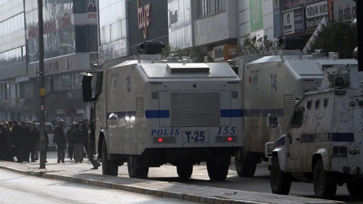 Kars'ta gösteri yürüyüşü ve açık hava toplantıları 10 gün yasaklandı