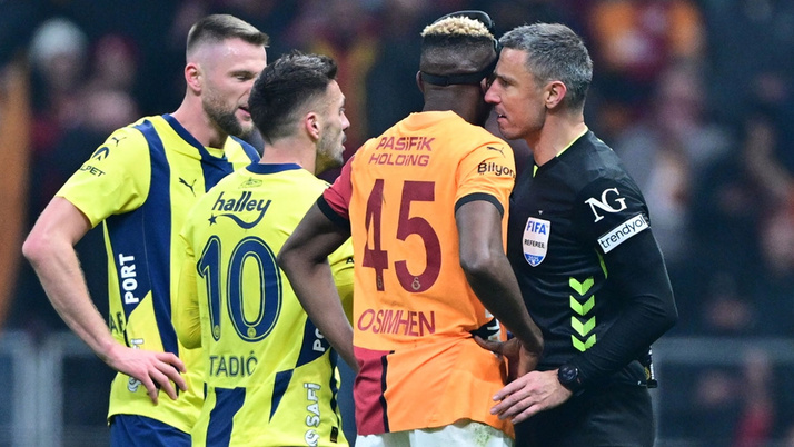Derbide iki takım futbolcuları selamlaşmadı