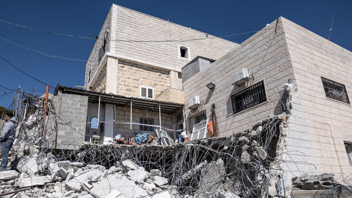İsrail ordusu, Kudüs'te Filistinlilere ait 2 evi yıktı, 3 kişiyi gözaltına aldı
