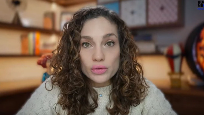 Gazeteci Nevşin Mengü'ye 'terör'den hapis cezası verildi