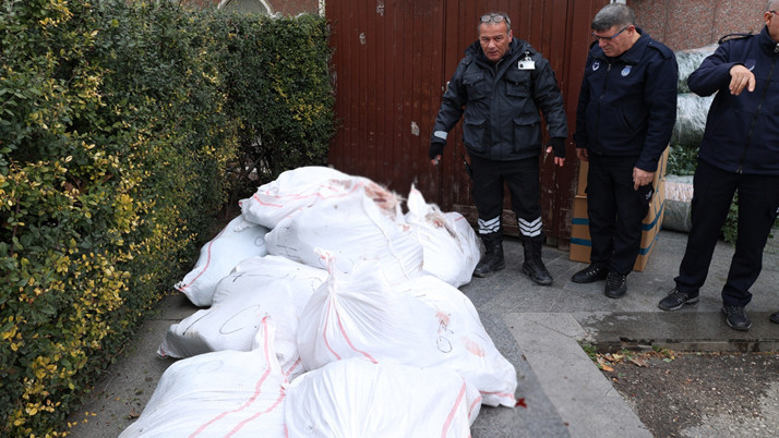 Şehirlerarası yolcu otobüsünde çuvallarla taşımışlar! Ekipler yakaladı, hepsi imha edildi