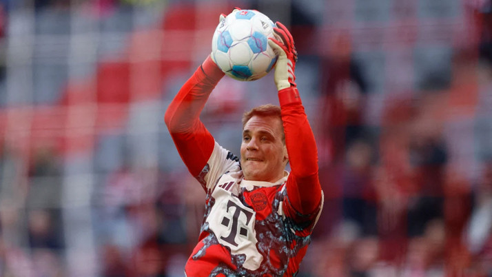 IFAB, kalecilerin topu ellerinde tutma sürelerinin 8 saniyeye çıkarıldığını açıkladı