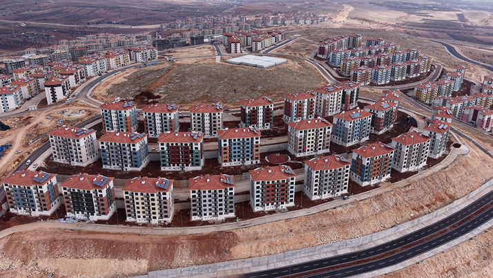 Bakan Murat Kurum’dan deprem haftası paylaşımı! Deprem bölgesindeki 11 ilde 201 bin 580 ev teslim edildi