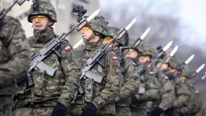 Polonya'dan savaş tehdidi sonrası flaş karar: Tüm erkekler askere alınacak