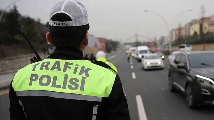 İstanbul'da bazı yollar trafiğe kapatıldı