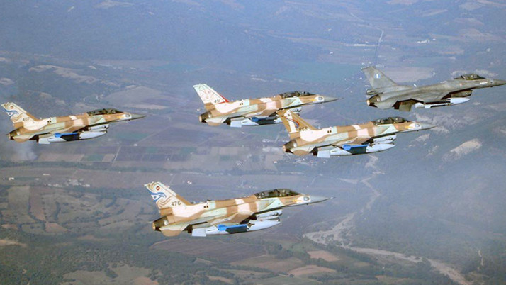 İsrail uçakları, Suriye'de 17 hava saldırısı düzenledi