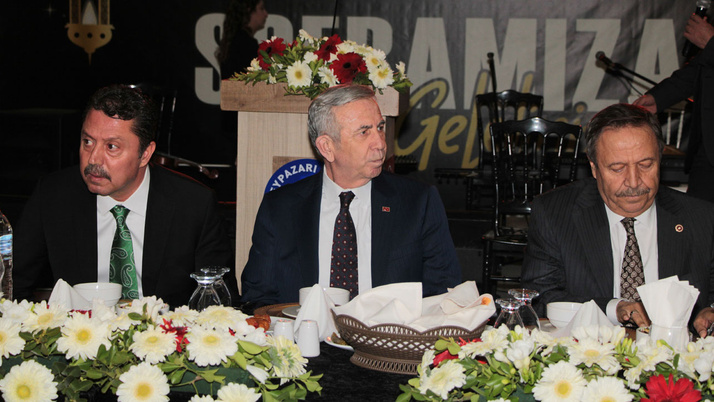 mansur-yavas-qn4m_cover.jpg