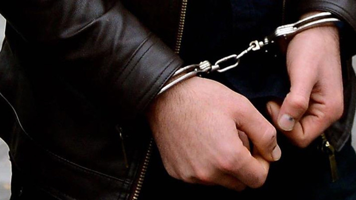 İzmir'deki izinsiz gösterilerde gözaltına alınan 65 şüpheliden 10'u tutuklandı