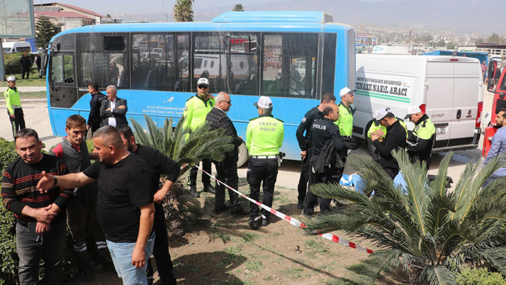 Hatay'da özel halk otobüsünün çarptığı yaya öldü