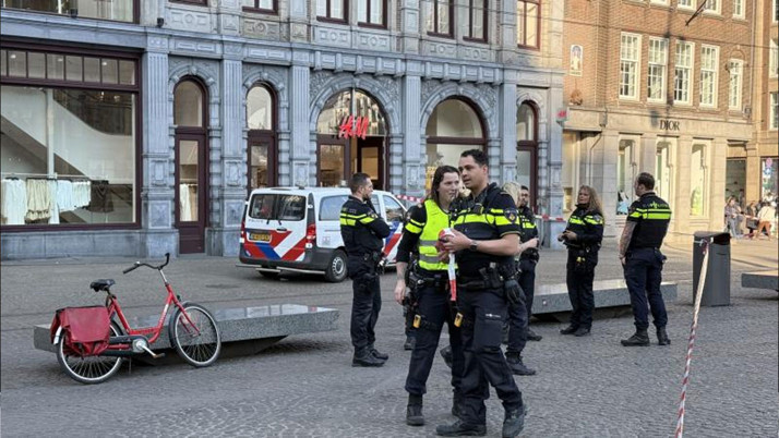 Amsterdam'da bıçaklı saldırıda 4 kişi yaralandı