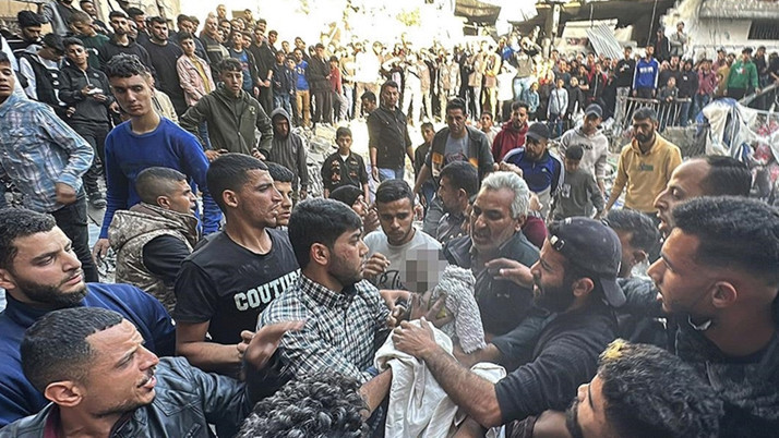 İsrail'in bayramın ikinci gününde Gazze'ye düzenlediği saldırılarda 35 Filistinli öldü