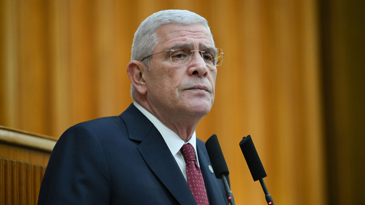 Müsavat Dervişoğlu'ndan vefat eden şarkıcı Volkan Konak için taziye mesajı