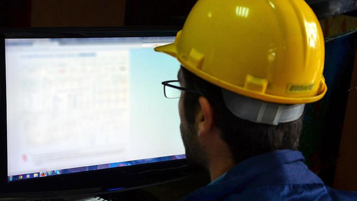 Standart dışı baret ve maskeye geçit yok! 78 işletmeye ceza yağdı