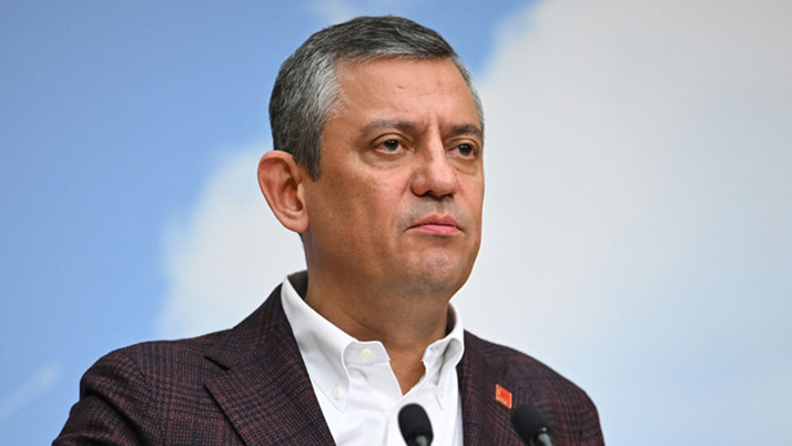 CHP Genel Başkanı Özel, partinin eski genel başkanlarını kurultaya davet etti