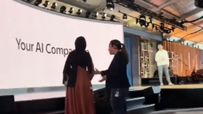 Microsoft çalışanından Microsoft'un 50. yıl dönümü partisinde İsrail protestosu