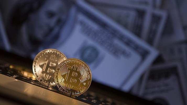 Uzmanlardan borsa ve kripto para yatırımcılara panik yapmayın uyarısı