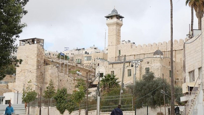 Harem-i İbrahim Camisi'nin odalarını kilitleyip imama 15 gün ceza verdiler