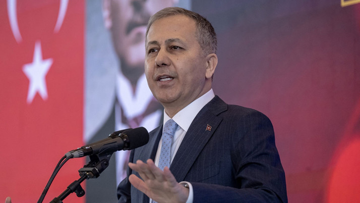 Bakan Yerlikaya'dan trafik kazasında şehit olan polis memuru için taziye mesajı