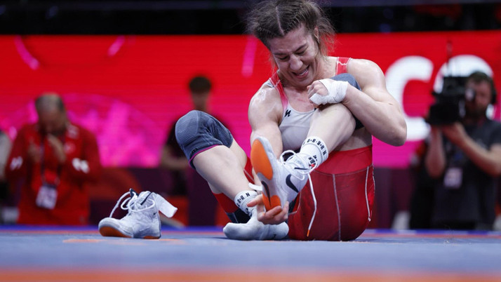 "İlklerin kadını" Yasemin Adar Yiğit, mindere veda etti