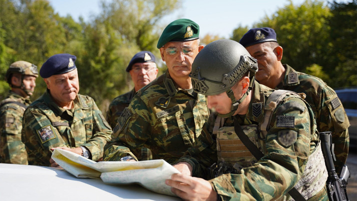 Yunanistan Genel Kurmay Başkanı Türk hava sahasını ihlal edip meydan okudu