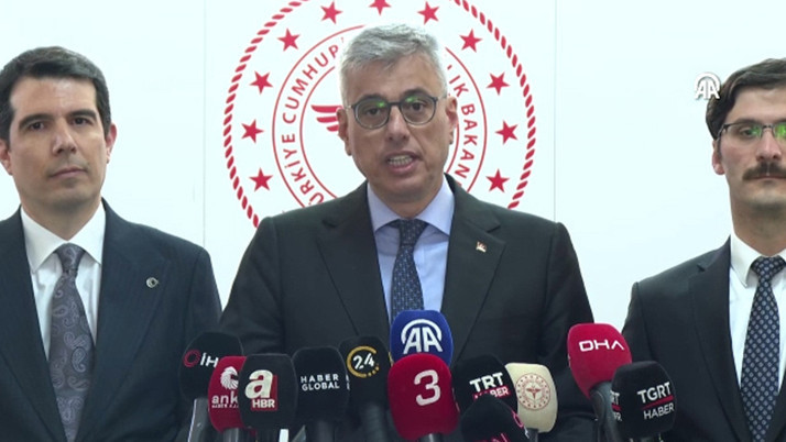 Sivasspor'un pankartı gündem oldu! Sağlık Bakanı Memişoğlu'ndan açıklama