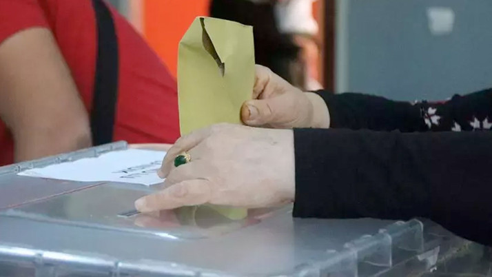 İmamoğlu operasyonu sonrası yapılan üç anket sonucu açıklandı