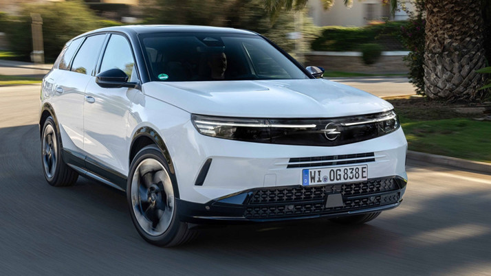 Opel yeni modellerinde kullanıcıları sürprizler bekliyor