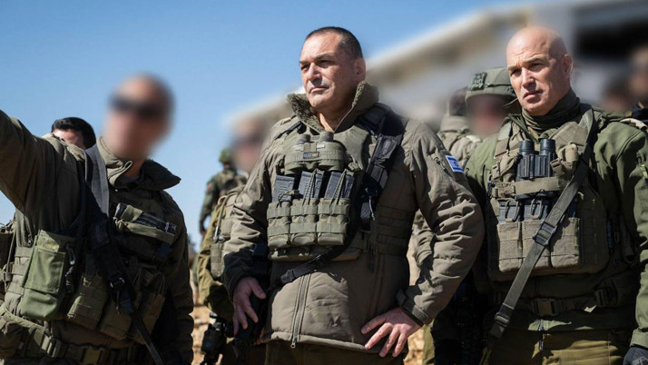 İsrail Genelkurmay Başkanı Eyal Zamir sahaya indi Suriye'ye saldırı planını onayladı