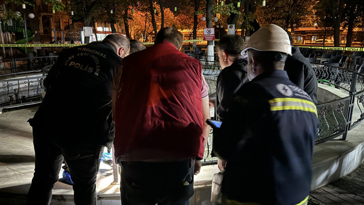 Kırklareli'nde süs havuzu faciası! Küçük çocuk ve 3 kişi elektrik akımına kapıldı