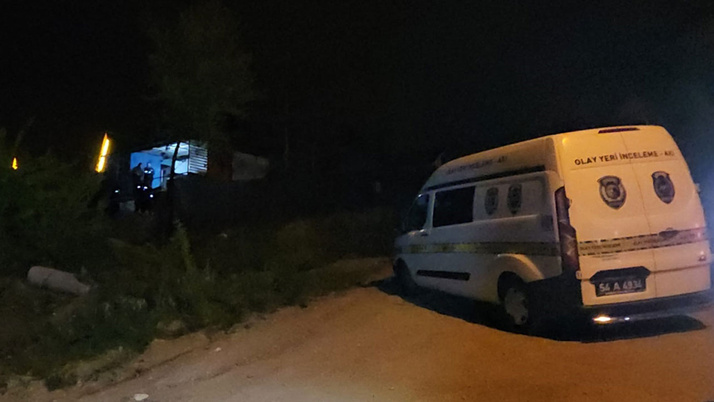 Sapanca'da prefabrik evin balkonunda cinayet