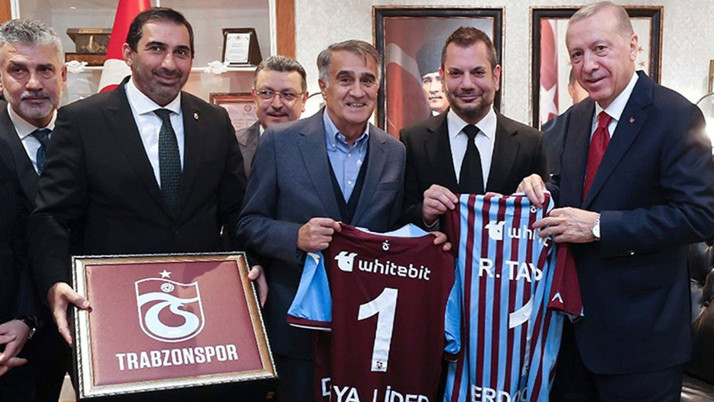 Cumhurbaşkanı Erdoğan'dan Trabzonspor'a tebrik telefonu