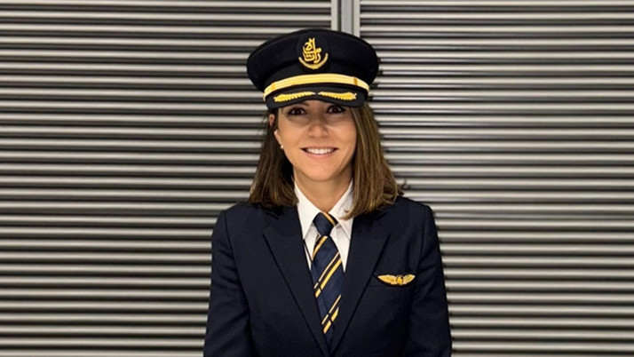 Hayallerinin peşine gitti dünyanın en büyük yolcu uçağının pilotu oldu